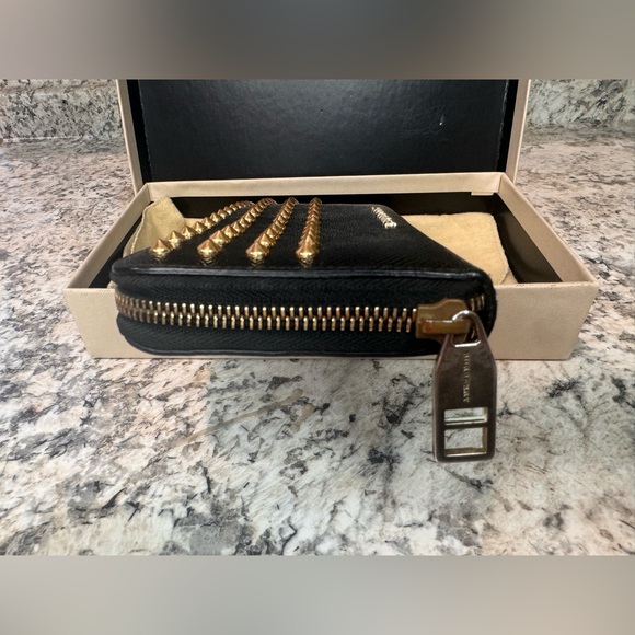 NWOT✨BURBERRY w/ DUSTY & BOX, STUDDED Patent Leather Long Zip Wallet IMMACULATE - Picture 12 of 12